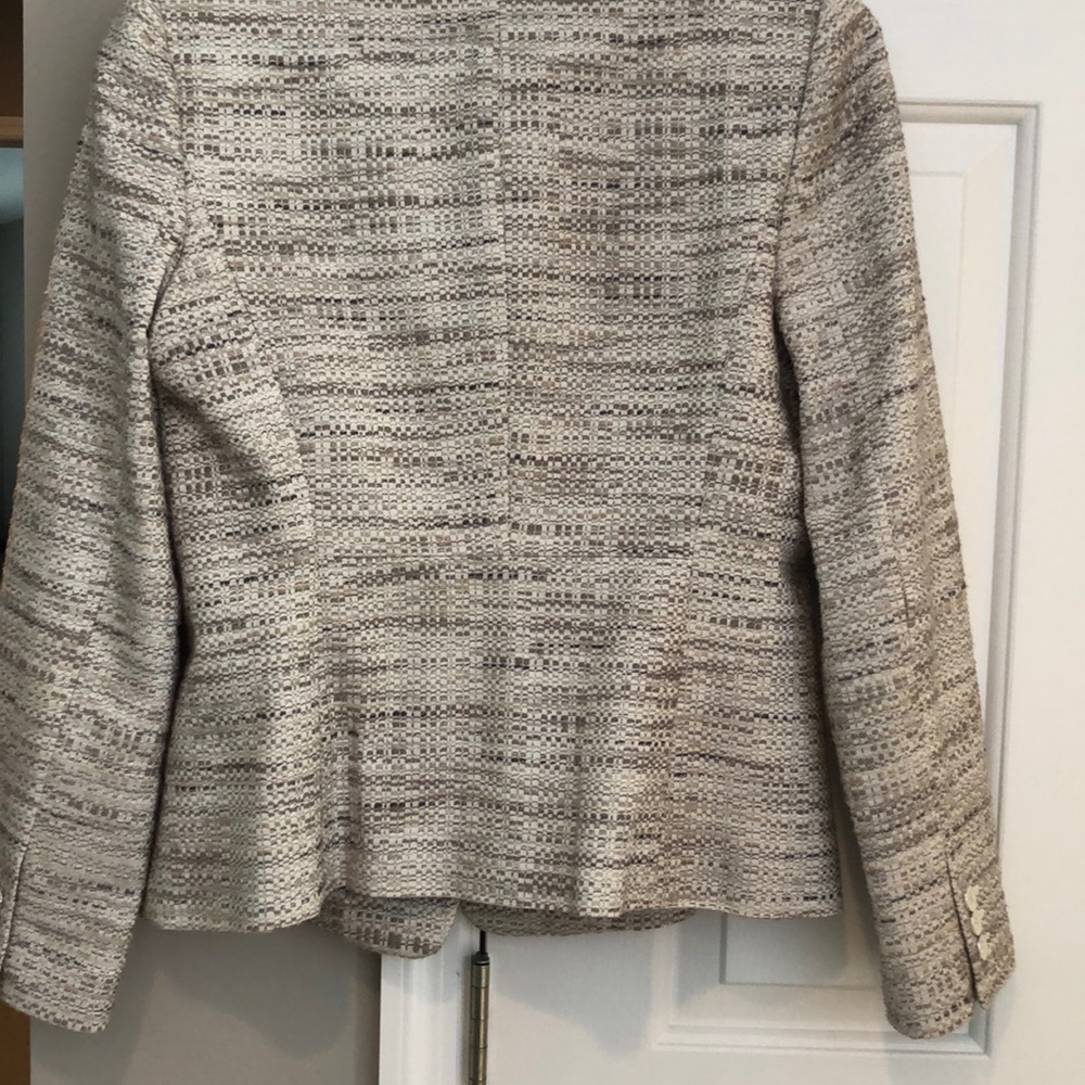 Blazer - Picture 3 of 4